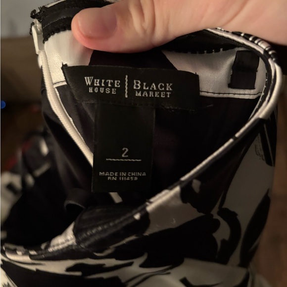 strapless white dress with black flowers - Picture 3 of 3